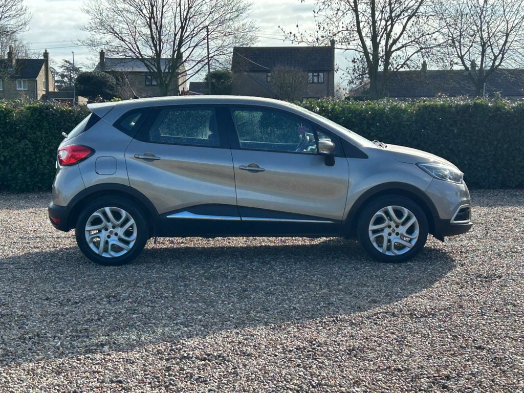 Used Renault Captur 2014 for sale - 77821474: Photo 46