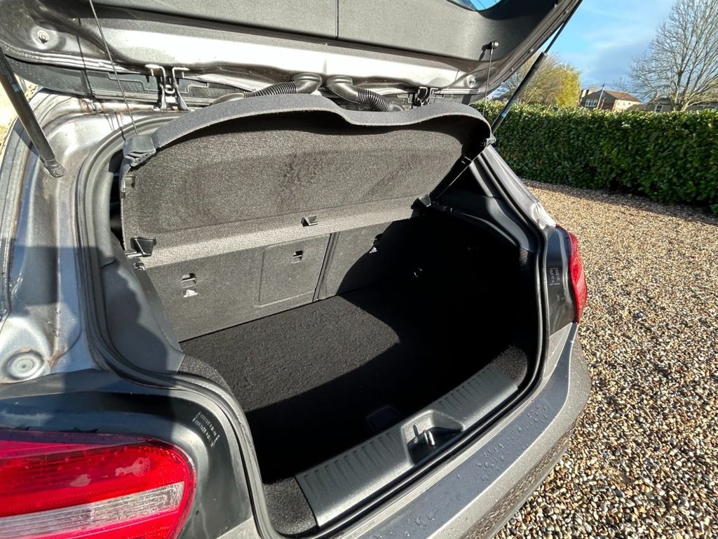 Used Mercedes-Benz A-Class 2013 for sale - 76591050: Photo 16