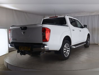 Used Nissan Navara 2018 for sale - 79470576: Photo