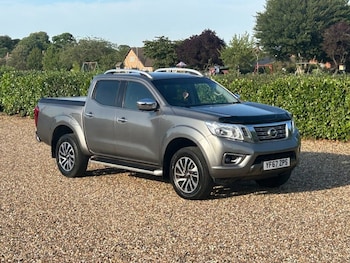 Used Nissan Navara 2017 for sale - 79027078: Photo