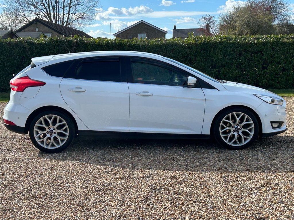 Used Ford Focus 2014 for sale - 78030845: Photo 19