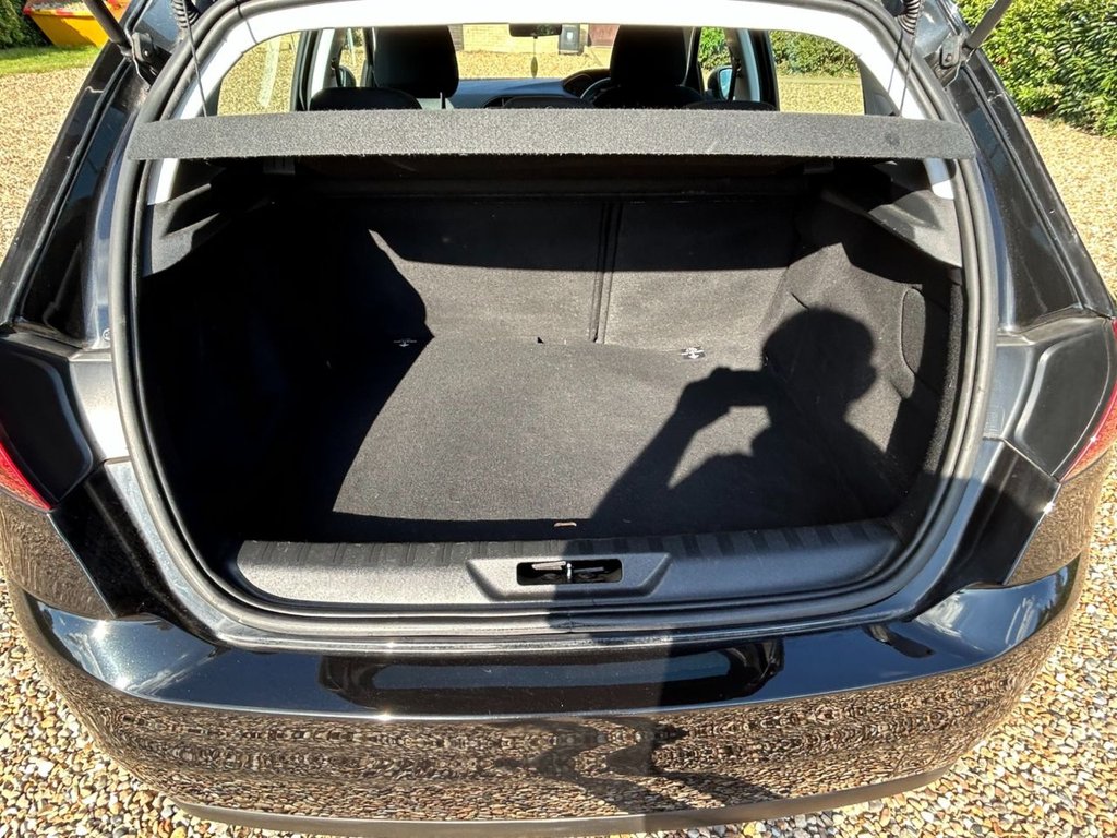 Used Peugeot 308 2017 for sale - 76119213: Photo 18