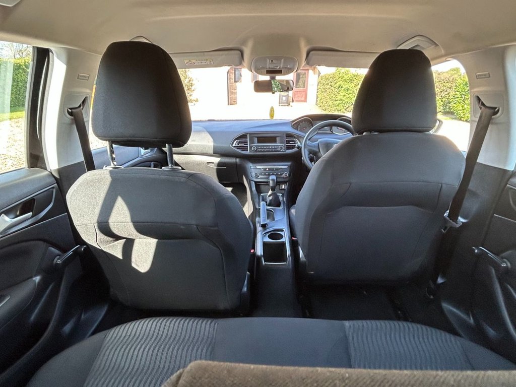 Used Peugeot 308 2017 for sale - 76119213: Photo 19