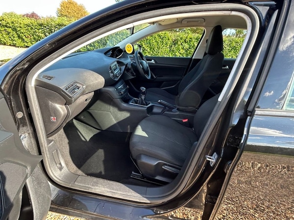 Used Peugeot 308 2017 for sale - 76119213: Photo 22