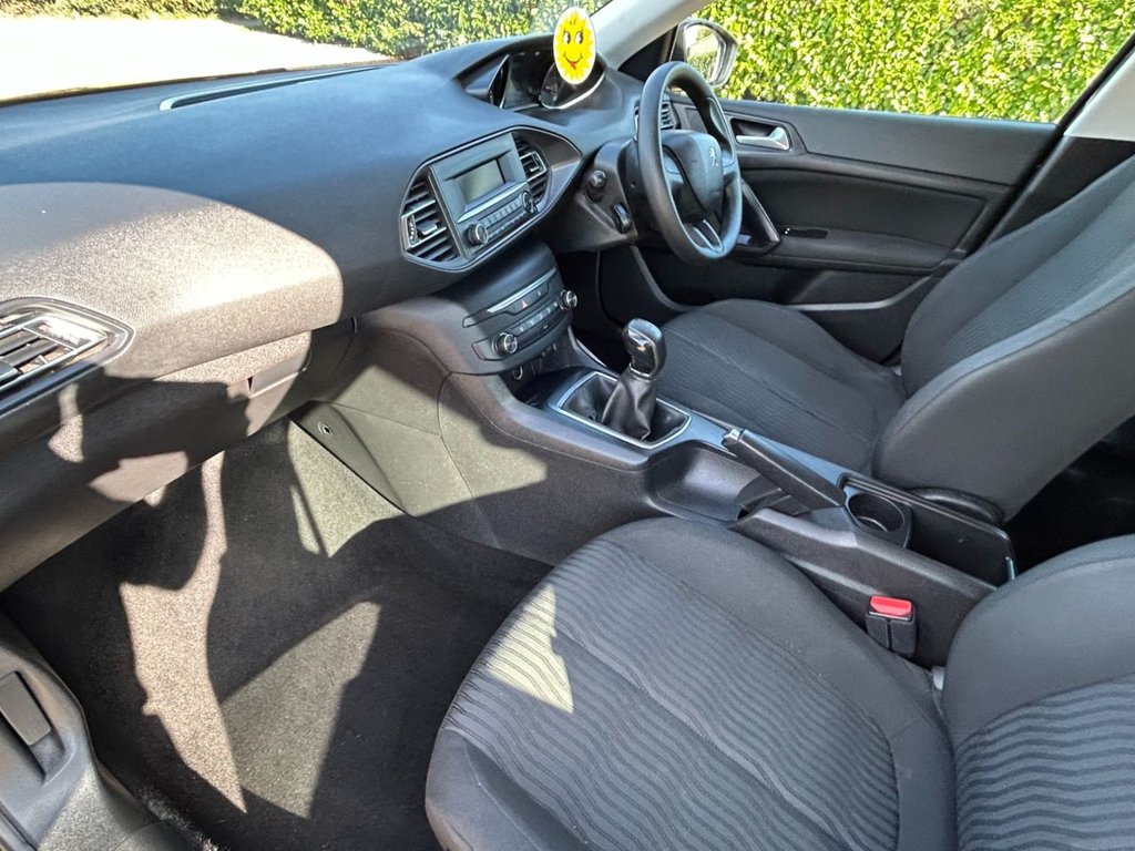 Used Peugeot 308 2017 for sale - 76119213: Photo 25