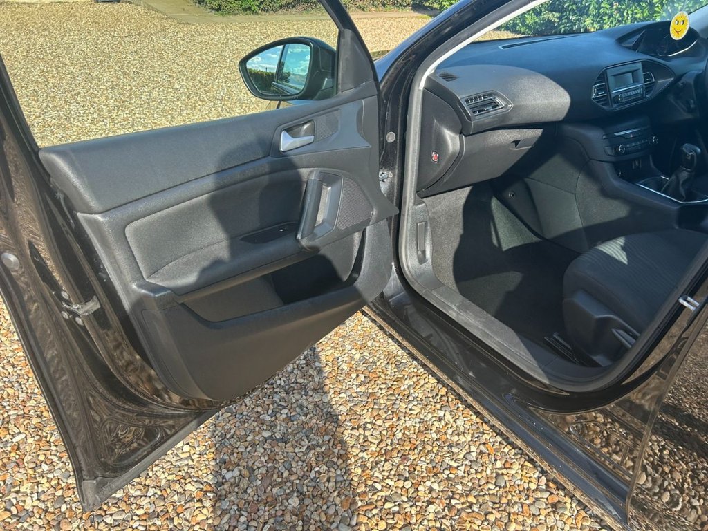 Used Peugeot 308 2017 for sale - 76119213: Photo 26