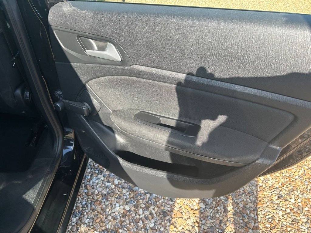 Used Peugeot 308 2017 for sale - 76119213: Photo 27