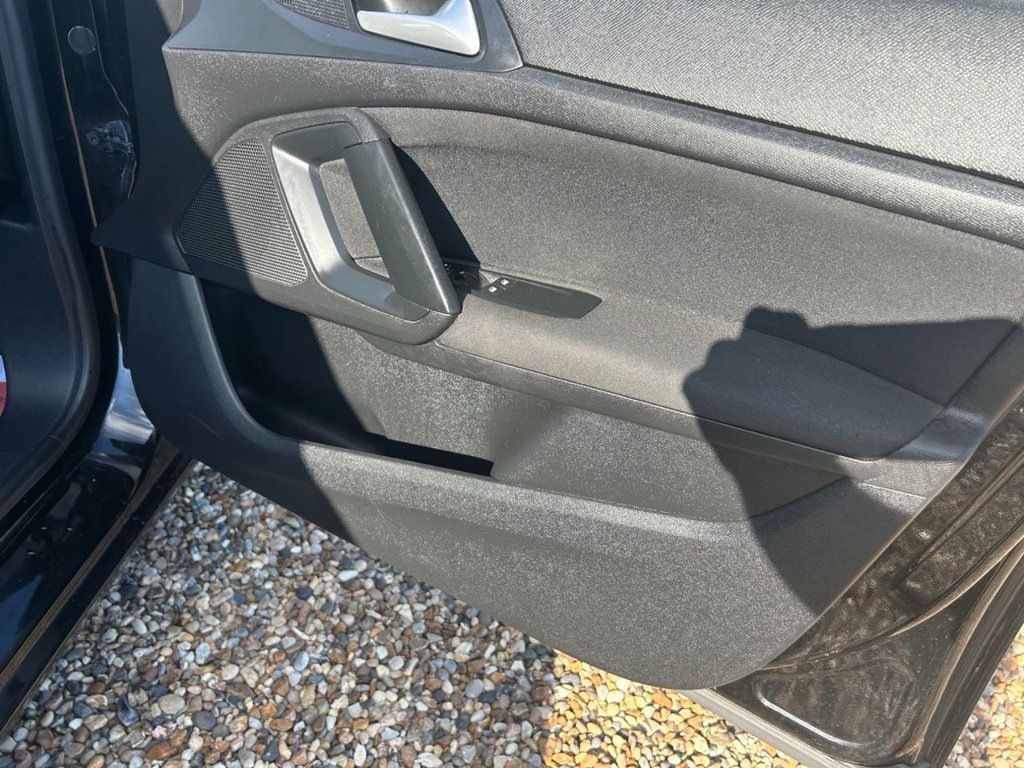 Used Peugeot 308 2017 for sale - 76119213: Photo 32