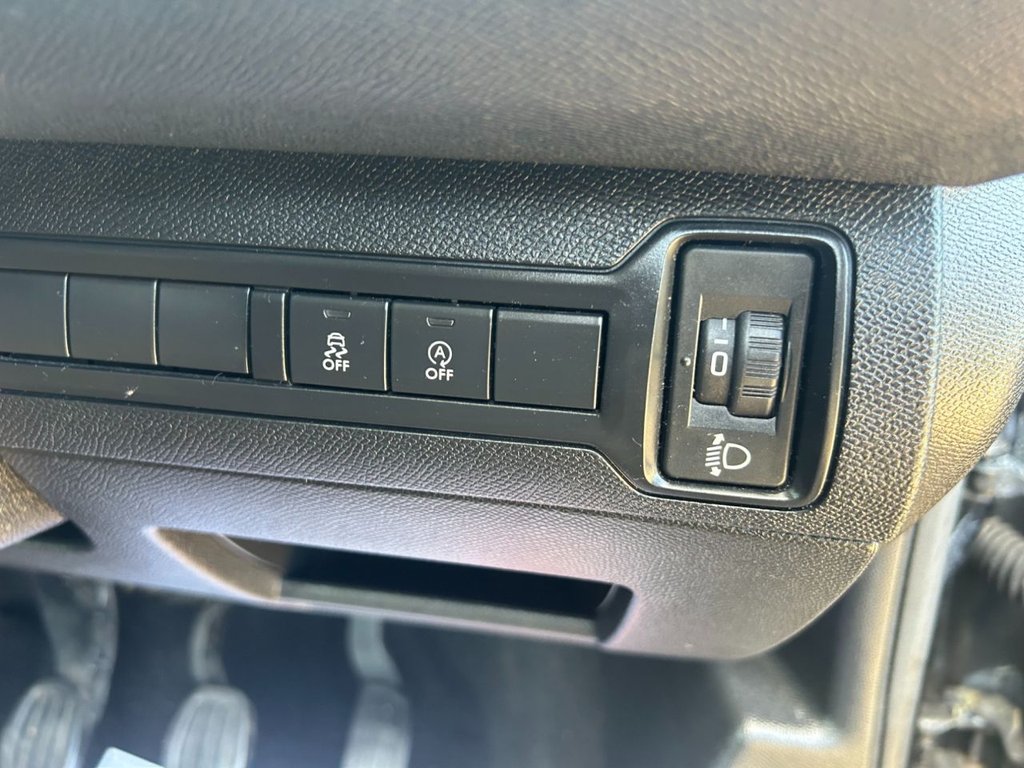 Used Peugeot 308 2017 for sale - 76119213: Photo 35