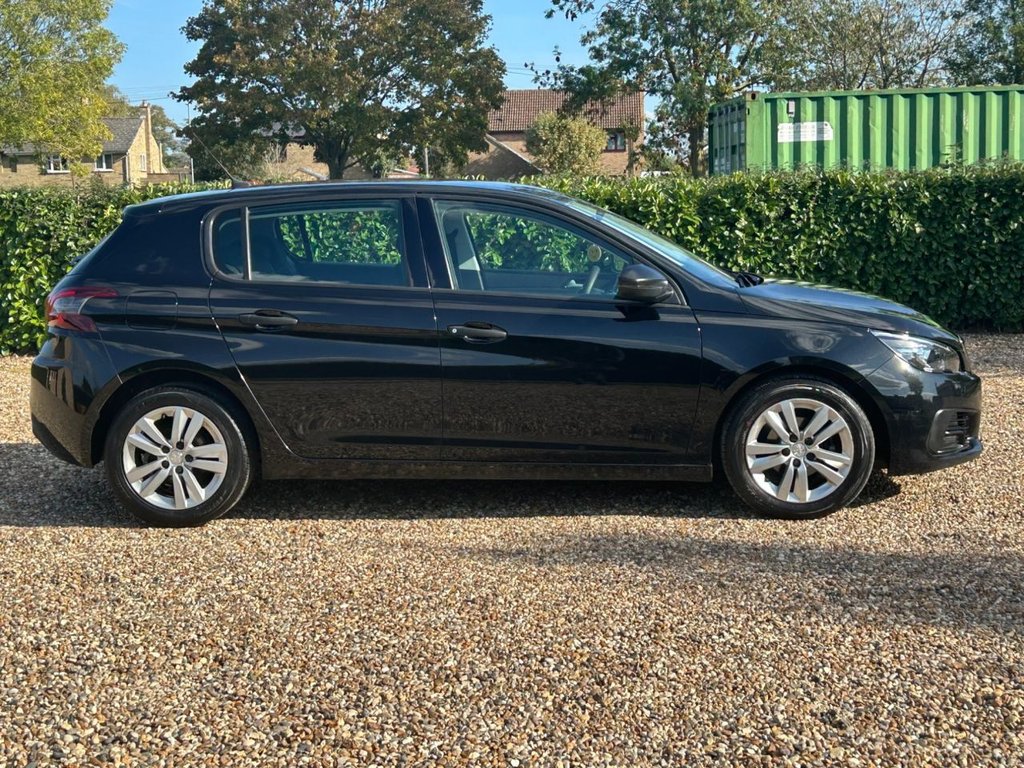 Used Peugeot 308 2017 for sale - 76119213: Photo 41