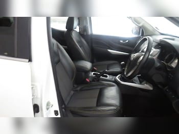 Used Nissan Navara 2019 for sale - 77464403: Photo