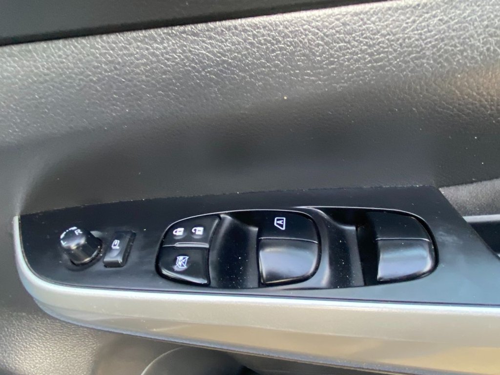 Used Nissan Navara 2018 for sale - 76950072: Photo 23