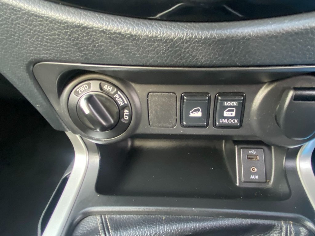 Used Nissan Navara 2018 for sale - 76950072: Photo 28