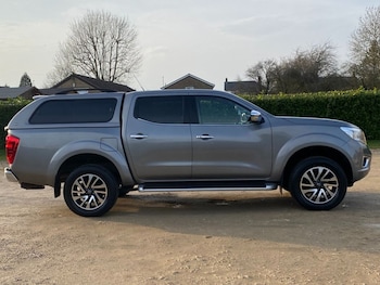 Used Nissan Navara 2018 for sale - 76950072: Photo