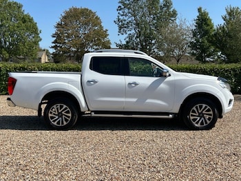 Used Nissan Navara 2017 for sale - 79587658: Photo