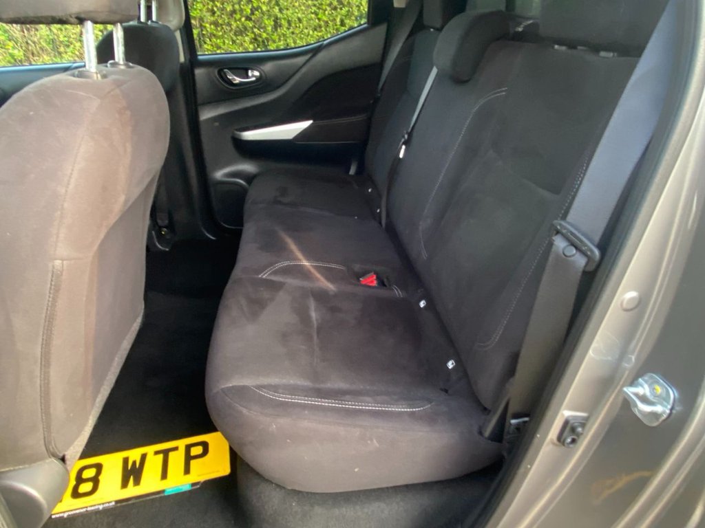 Used Nissan Navara 2018 for sale - 76018854: Photo 15