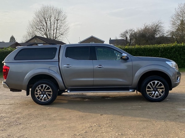 Used Nissan Navara 2018 for sale - 76018854: Photo 2