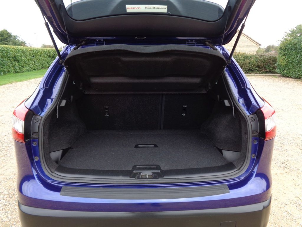 Used Nissan Qashqai 2014 for sale - 76654870: Photo 17