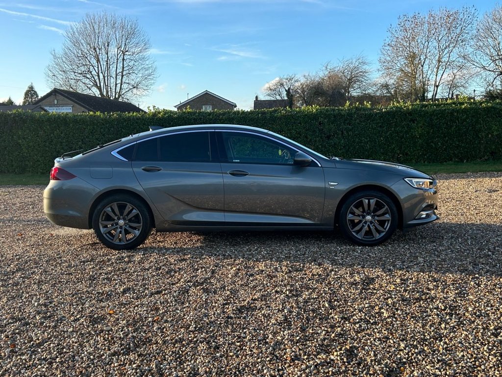 Used Vauxhall Insignia 2018 for sale - 76910288: Photo 5