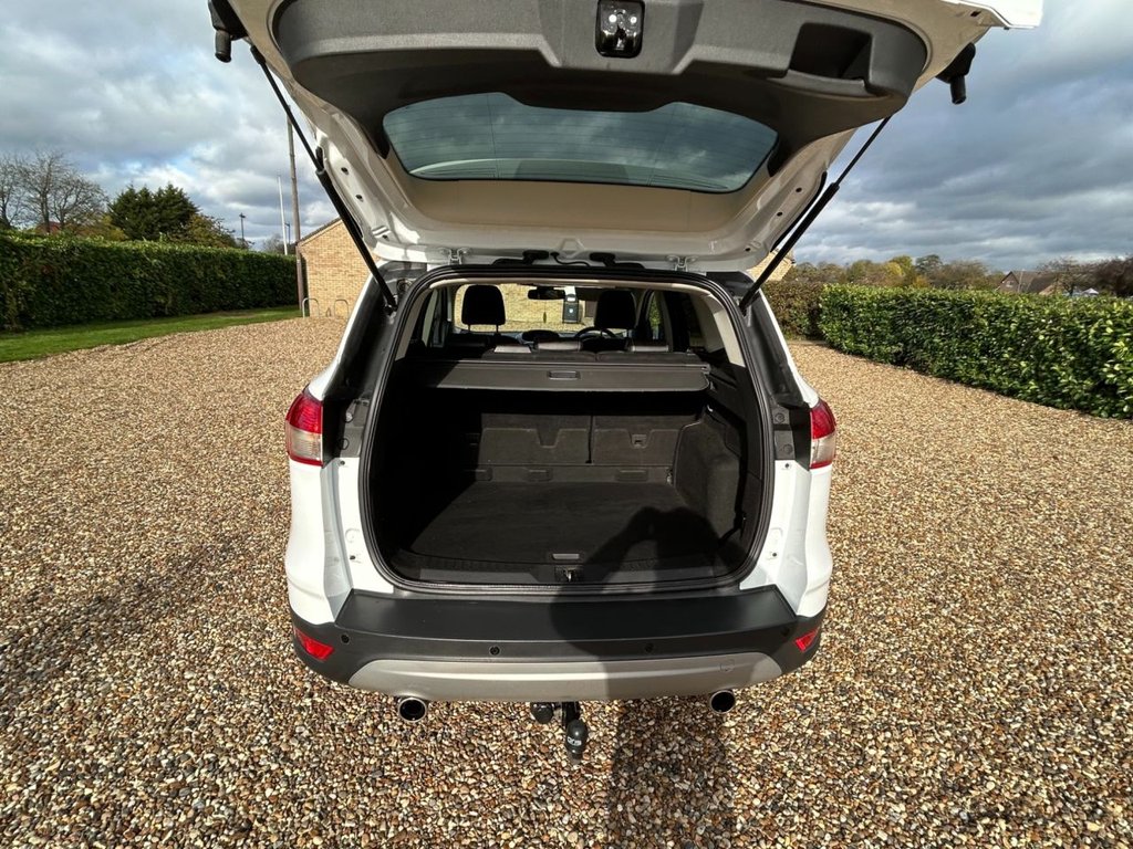 Used Ford Kuga 2014 for sale - 76367889: Photo 17