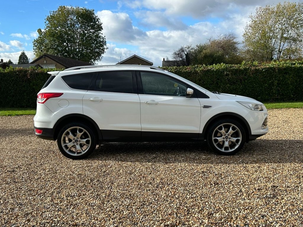 Used Ford Kuga 2014 for sale - 76367889: Photo 3