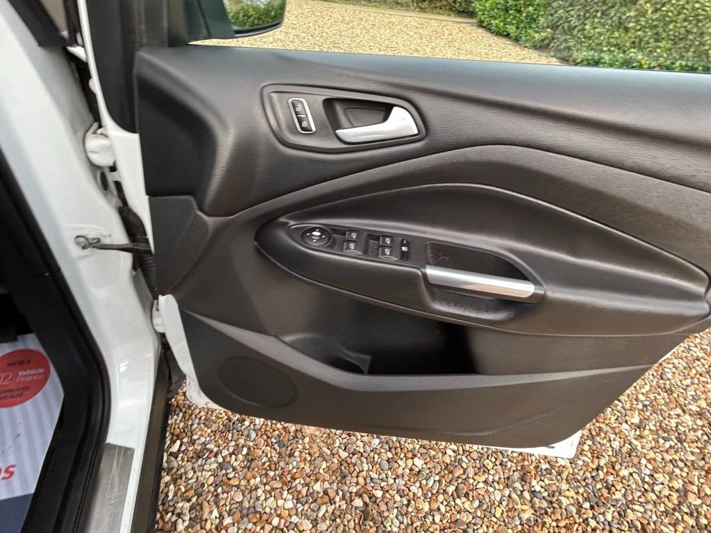 Used Ford Kuga 2014 for sale - 76367889: Photo 43