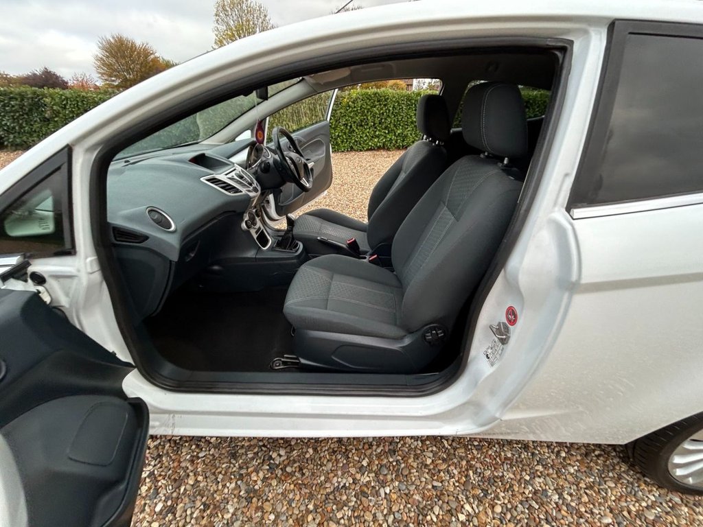 Used Ford Fiesta 2010 for sale - 76279990: Photo 17
