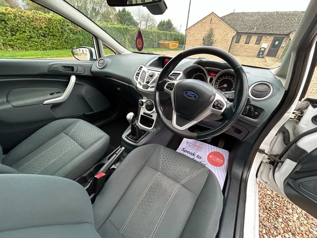 Used Ford Fiesta 2010 for sale - 76279990: Photo 26