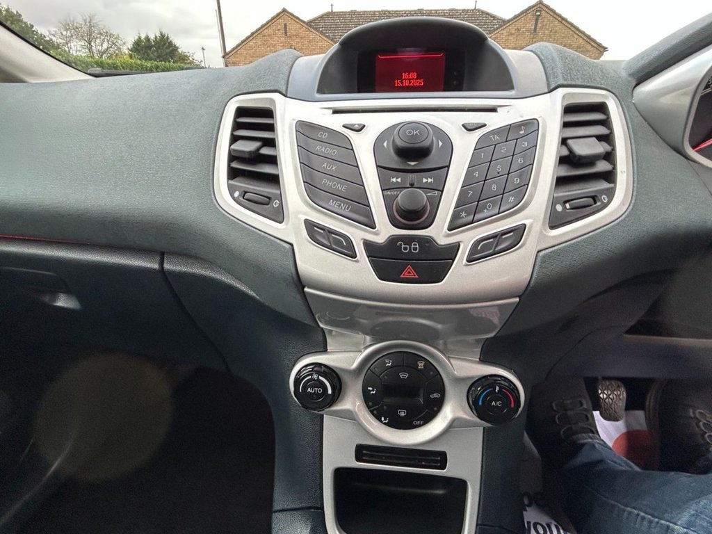 Used Ford Fiesta 2010 for sale - 76279990: Photo 30