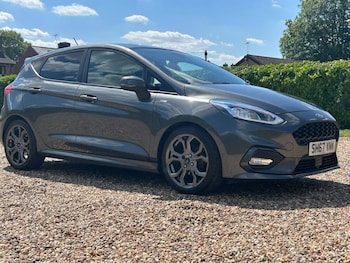 Used Ford Fiesta 2017 for sale - 75221066: Photo