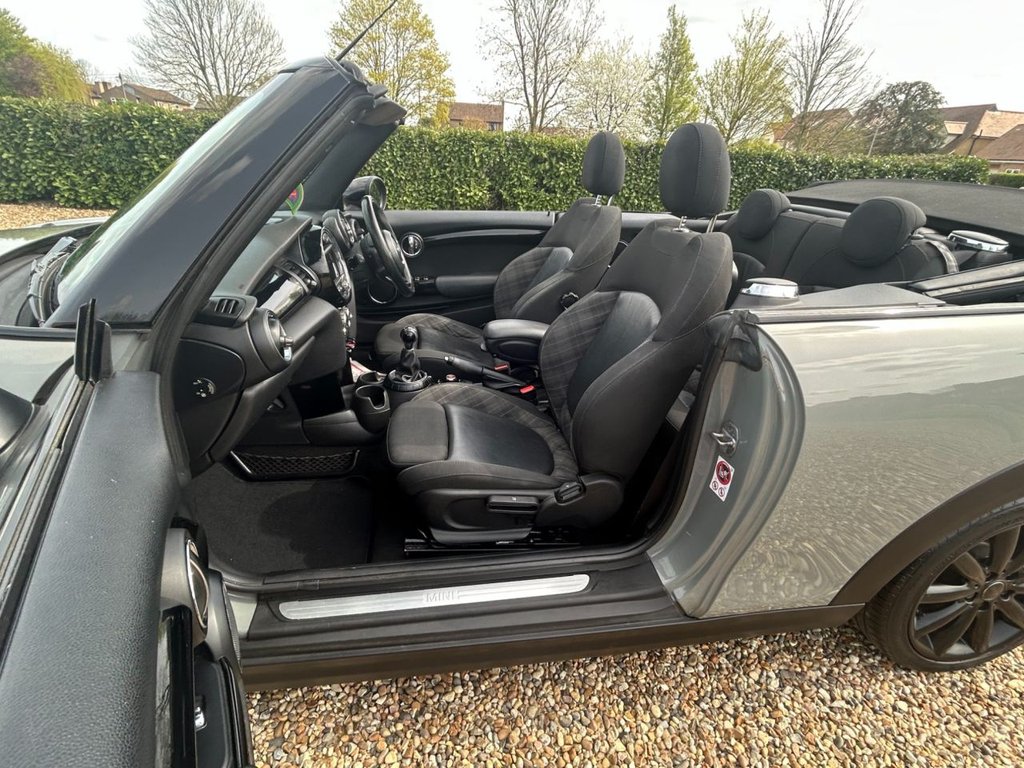 Used MINI Convertible 2017 for sale - 78201001: Photo 20