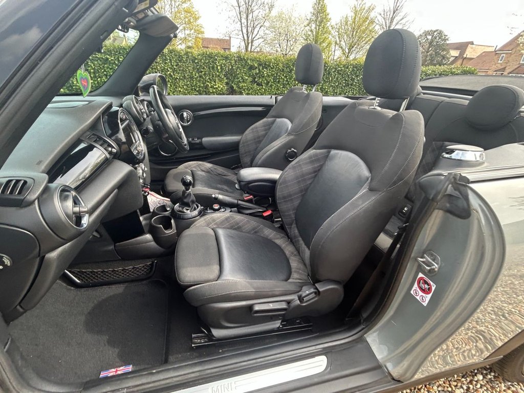 Used MINI Convertible 2017 for sale - 78201001: Photo 21