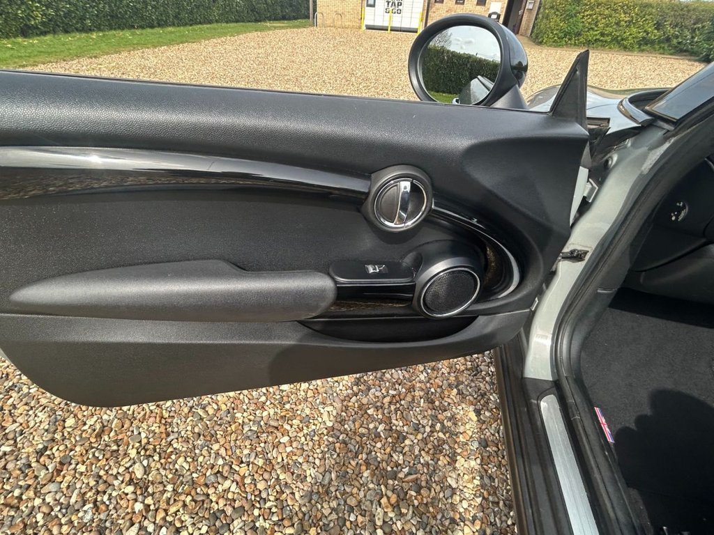 Used MINI Convertible 2017 for sale - 78201001: Photo 28