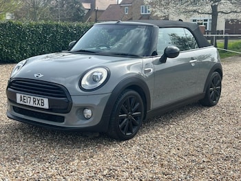 Used MINI Convertible 2017 for sale - 78201001: Photo