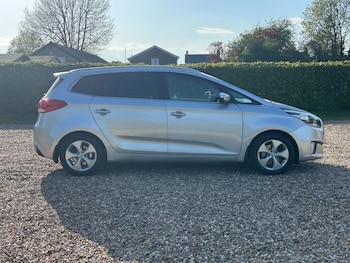 Used Kia Carens 2015 for sale - 78463521: Photo