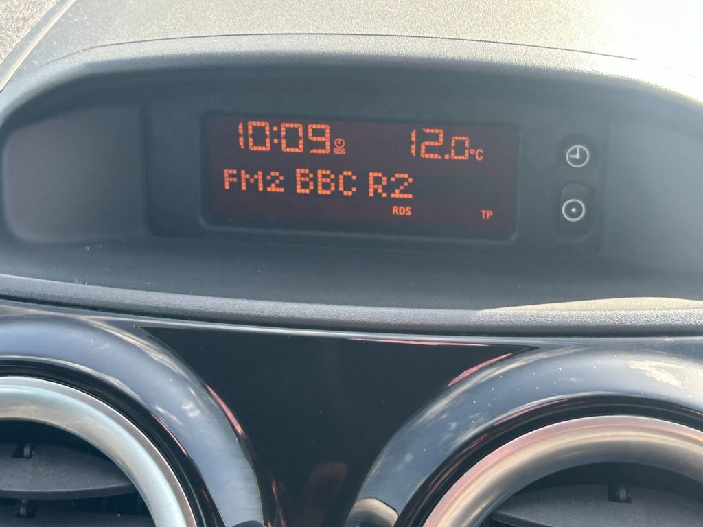 Used Vauxhall Corsa 2013 for sale - 78200726: Photo 34