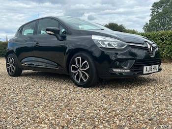 Used Renault Clio 2018 for sale - 79574591: Photo
