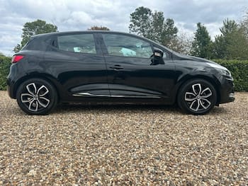 Used Renault Clio 2018 for sale - 79574591: Photo