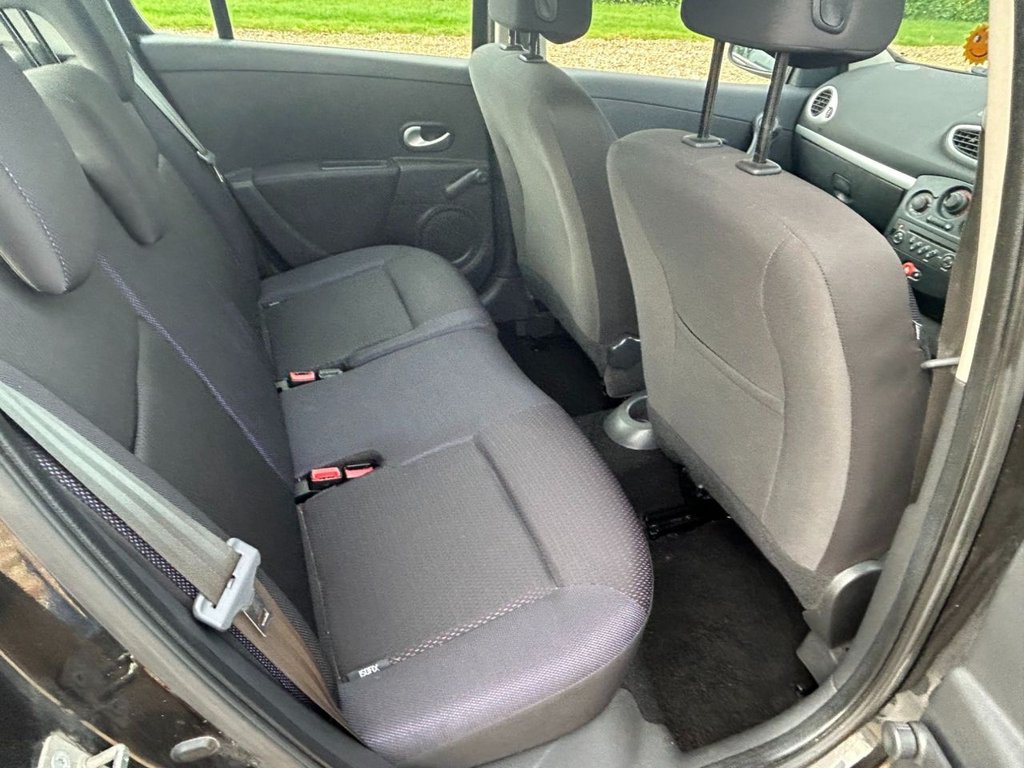 Used Renault Clio 2009 for sale - 76546883: Photo 27
