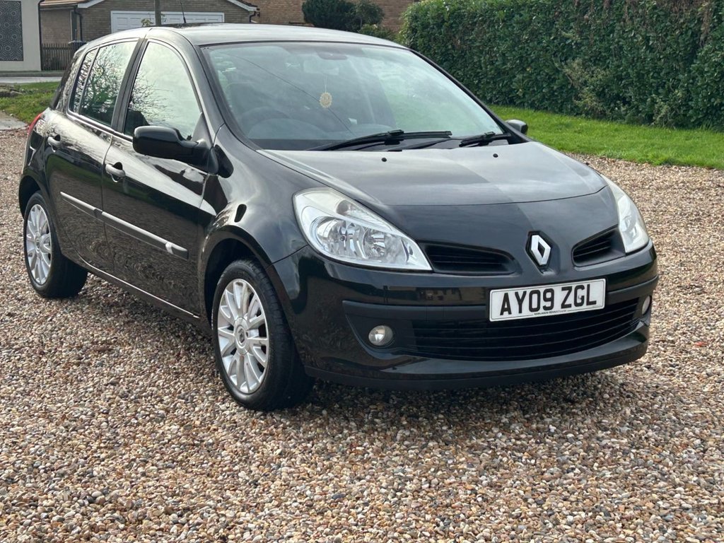 Used Renault Clio 2009 for sale - 76546883: Photo 4