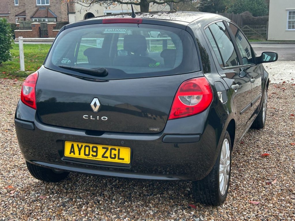 Used Renault Clio 2009 for sale - 76546883: Photo 50