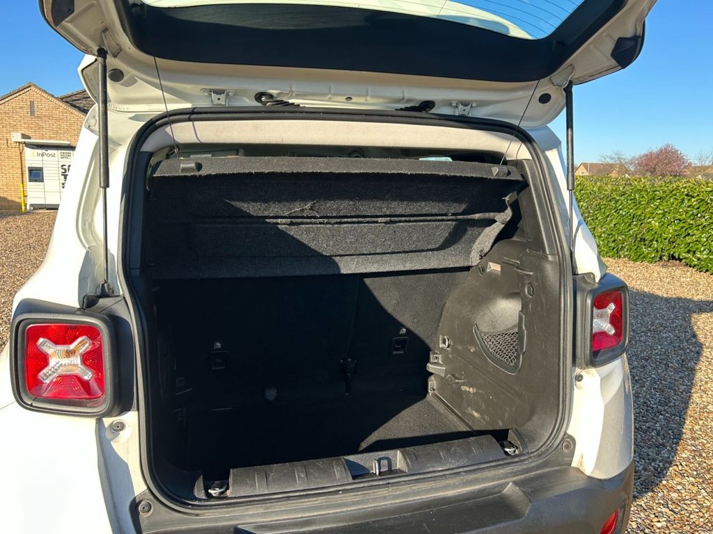 Used Jeep Renegade 2018 for sale - 77941673: Photo 11