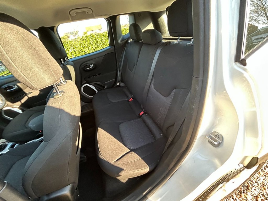 Used Jeep Renegade 2018 for sale - 77941673: Photo 15