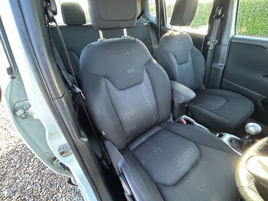 Used Jeep Renegade 2018 for sale - 77941673: Photo 30