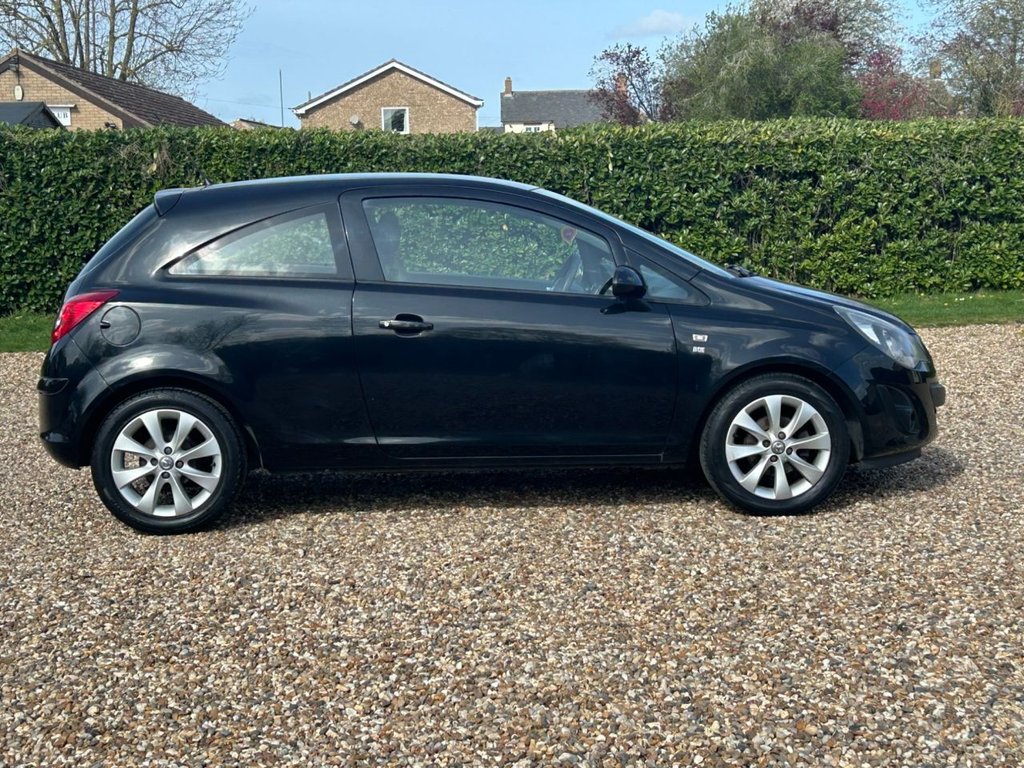 Used Vauxhall Corsa 2014 for sale - 78200796: Photo 2