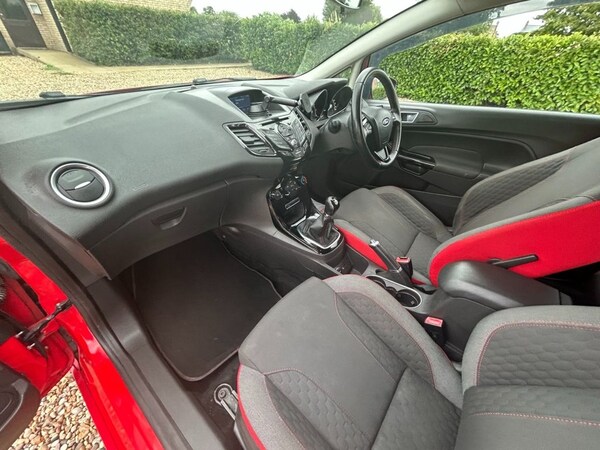 Used Ford Fiesta 2016 for sale - 75473565: Photo 25