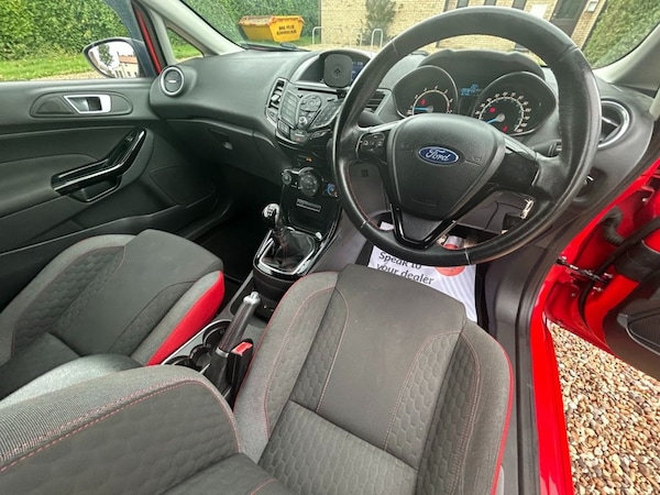 Used Ford Fiesta 2016 for sale - 75473565: Photo 32