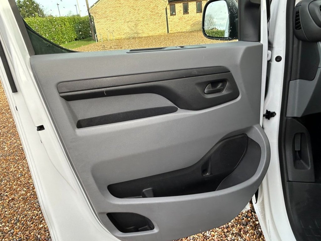 Used Vauxhall Vivaro 2022 for sale - 77499158: Photo 27