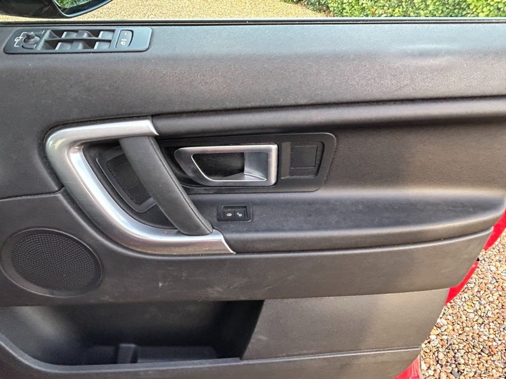 Used Land Rover Discovery Sport 2017 for sale - 76868210: Photo 29