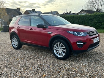 Used Land Rover Discovery Sport 2017 for sale - 76868210: Photo
